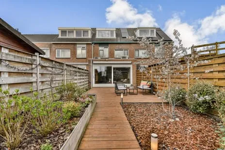 Tussenwoning te koop: De Panneboeter 35, Hendrik-Ido-Ambacht