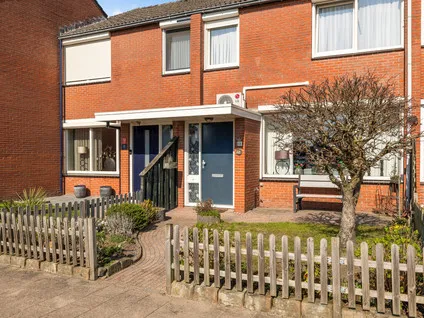 Tussenwoning te koop: De Piepe 18, Klazienaveen
