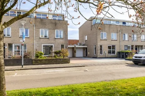 Tussenwoning te koop: De Ploeglaan 12, Groningen