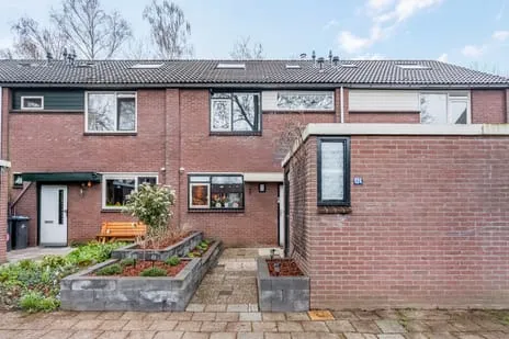 Tussenwoning te koop: de Praam 124, Elzenpas Tiel