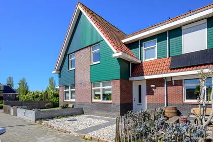 Tussenwoning te koop: De Punt 3, Midwoud Centrum Midwoud