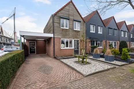 Hoekwoning te koop: De Ring 40, Wekerom dorp Wekerom