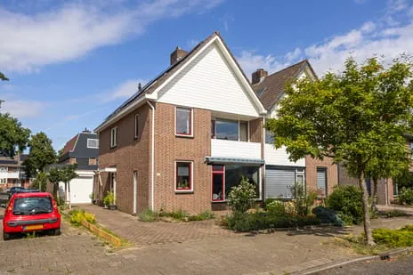 Twee-onder-één-kap te koop: De Roef 12, Schepenbuurt Veenendaal