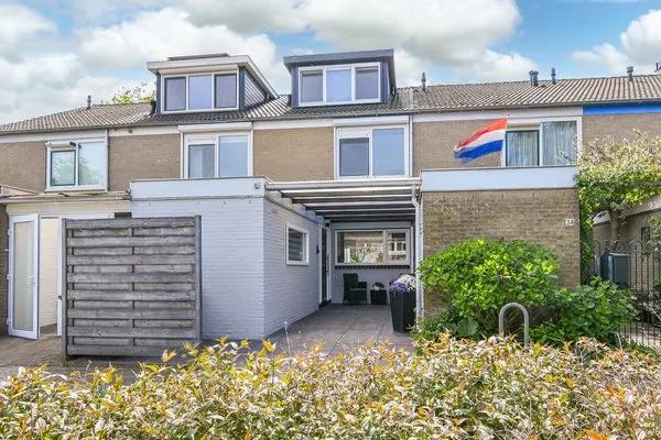 Tussenwoning te koop: De Ruigehoek 32, Burgerveen Burgerveen