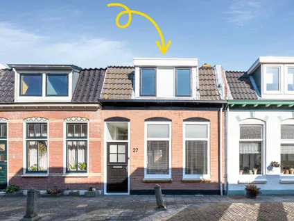 Tussenwoning te koop: De Ruijterstraat 27, Den Helder