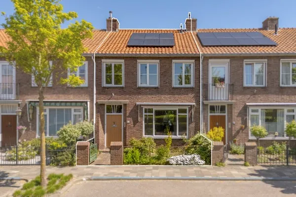 Tussenwoning te koop: De Ruyterstraat 51, Poelendaele Middelburg