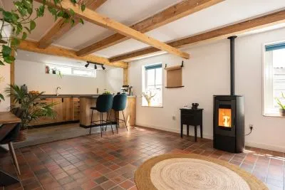 Hoekwoning te koop: De Ruyterstraat 85B, Oudeschild