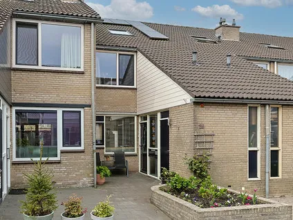 Tussenwoning te koop: De Slingerkamp 35, Nieuwkoop Nieuwkoop