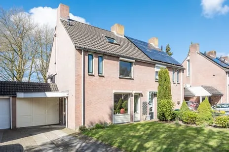 Tussenwoning te koop: de Slotenmaker 6, Heeze Heeze