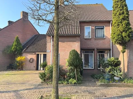 Tussenwoning te koop: De Smelen 37, Bladel Hofstad Bladel