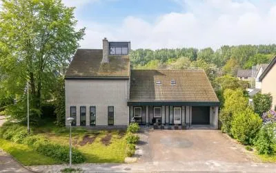 Vrijstaande woning te koop: de Tureluur 1, Hemdijk Sneek
