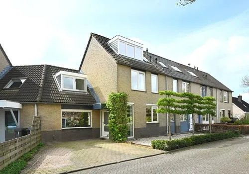 Tussenwoning te koop: De Vang 9, Molenland Mijdrecht