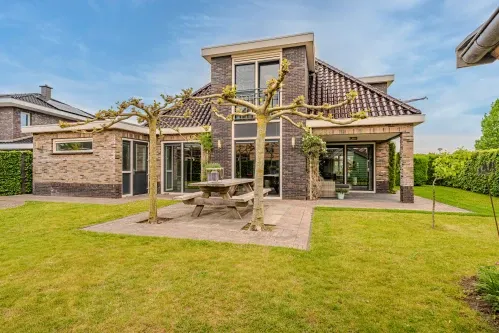 Vrijstaande woning te koop: De Veiling 21, De Vosholen-West Hoogezand