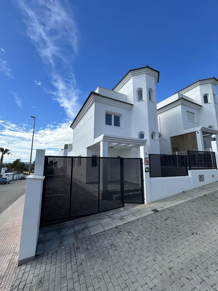 Woning te koop: De Veldoven 2, De Sandeling Hendrik-Ido-Ambacht