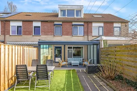 Tussenwoning te koop: De Veldse Hofstede 16, Rieshout Zetten