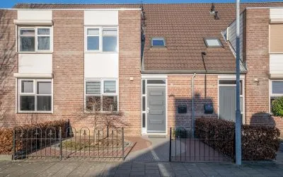 Tussenwoning te koop: De Veldse Hofstede 54, Rieshout Zetten