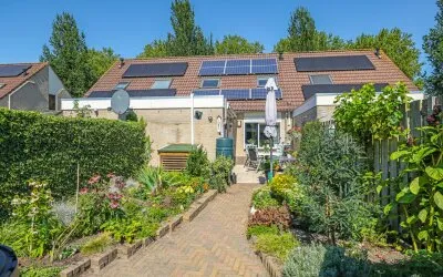 Tussenwoning te koop: De Veldse Hofstede 96, Rieshout Zetten