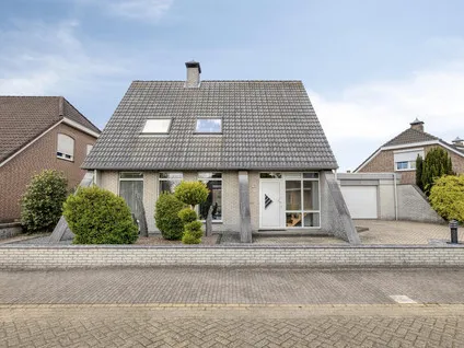 Vrijstaande woning te koop: de Vlaanders 49, St. Willebrord