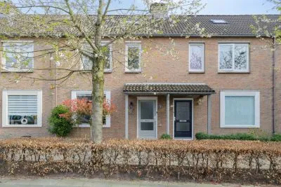 Tussenwoning te koop: De Vlasakkers 10, Vlashoek Oss