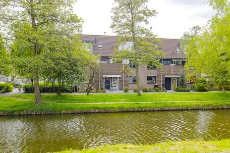 Tussenwoning te koop: De Vliet 7, Maadbuurt Velserbroek