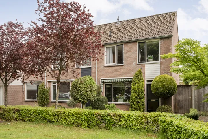Hoekwoning te koop: De Vluchtestraat 9, Roombeek-Roomveldje Enschede