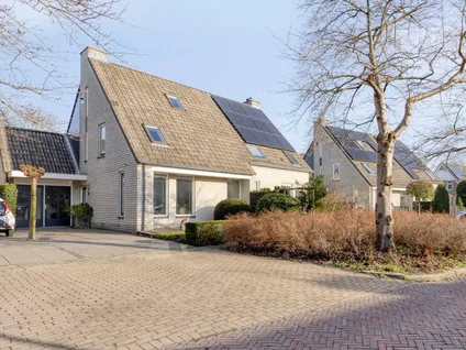 Tussenwoning te koop: De Waard 7, Zuid Oost Heiloo