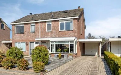 Twee-onder-één-kap te koop: de Wandelingen 48, Peperkamp en De Enk Wijhe