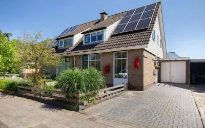 Tussenwoning te koop: De Warren 3, Woudsend Woudsend