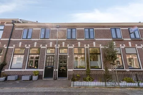 Tussenwoning te koop: De Wetstraat 14, Transvaalbuurt Leiden