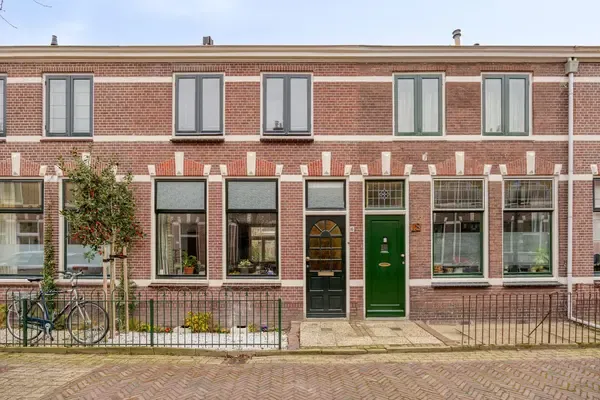 Tussenwoning te koop: De Wetstraat 16, Leiden