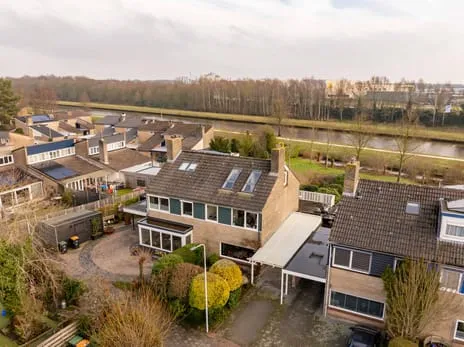 Tussenwoning te koop: De Wulp 50, Wolfsbos Hoogeveen