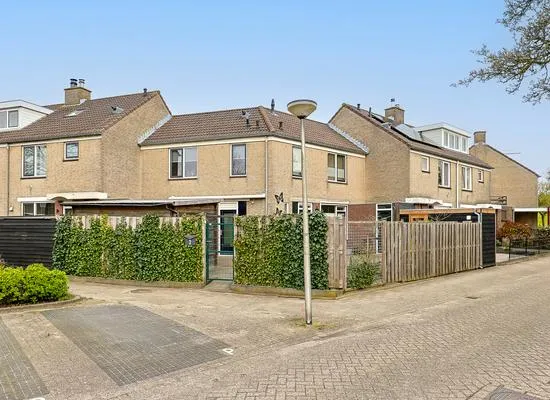 Tussenwoning te koop: De Zeelt 2, Nieuwkoop Nieuwkoop
