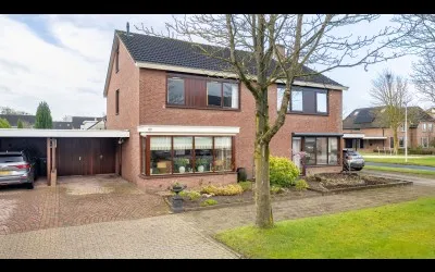 Tussenwoning te koop: De Zwaan 11, Leemslagen Oost Almelo