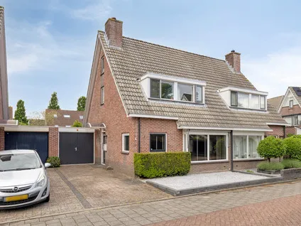 Tussenwoning te koop: Debussystraat 4, Componistenbuurt Veenendaal
