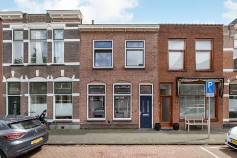 Tussenwoning te koop: Decimastraat 35, De Kooi Leiden