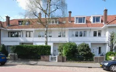 Tussenwoning te huur: Deijlerweg 123, Groot Deijleroord en Ter Weer Wassenaar
