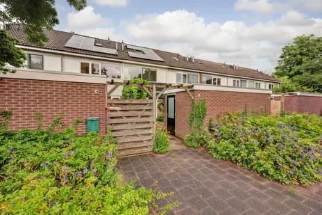 Terraced house for sale: Deilhorst 52, De Bezelhorst Doetinchem