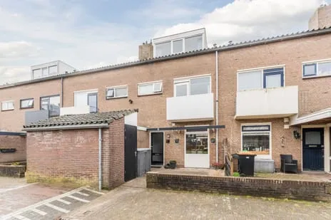 Tussenwoning te koop: Deining 9, Rijnsoever-Oost Katwijk (Zh)