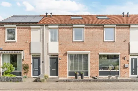 Tussenwoning te koop: Deinumstraat 16, Tilburg