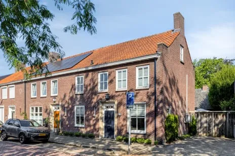 Hoekwoning te koop: Deken Frankenstraat 17, Centrum Valkenswaard