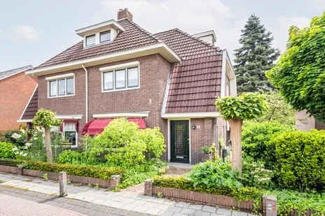 Twee-onder-één-kap te koop: Deken Nijkampstraat 18, Ulft-Centrum en Ulft-Oost Ulft