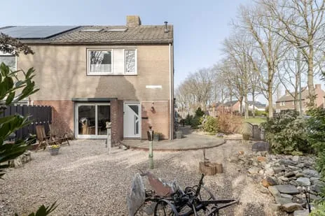 Twee-onder-één-kap te koop: Deken Fabiusstraat 11, Cristinawijk Nieuwstadt