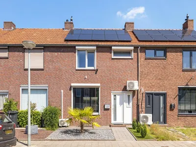 Koopwoning: Deken Rhoenstraat 5 in Roermond - €300.000 - 116m²