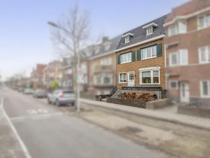 Tussenwoning te koop: Deken van Oppensingel 57, Venlo