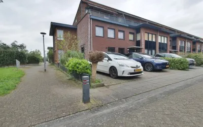 Hoekwoning te huur: Delacroixstraat 17, Tussen de Vaarten Z.- Zuidwest Almere