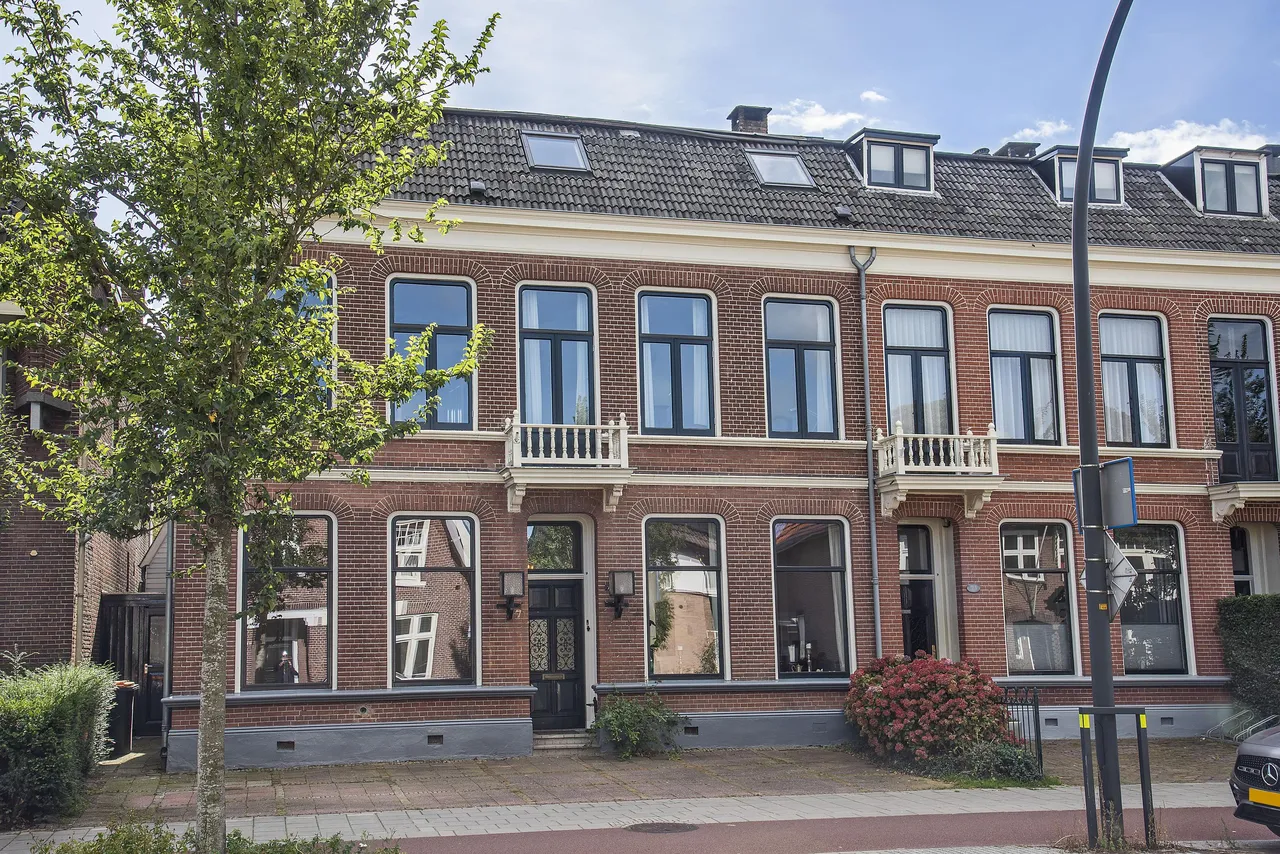 Hoekwoning te koop: Deldenerstraat 71, Hengelo