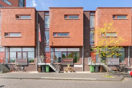Tussenwoning te koop: Delftse Jaagpad 7, Gasthuiswijk Leiden