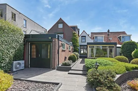 Hoekwoning te koop: Delftsestraatweg 174, Oud-Delfgauw Delfgauw