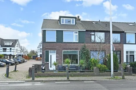 Tussenwoning te koop: Delftsestraatweg 79, Oud-Delfgauw Delfgauw