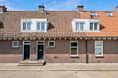 Tussenwoning te koop: Delftweg 40, Broekpolder Rijswijk (Zh)